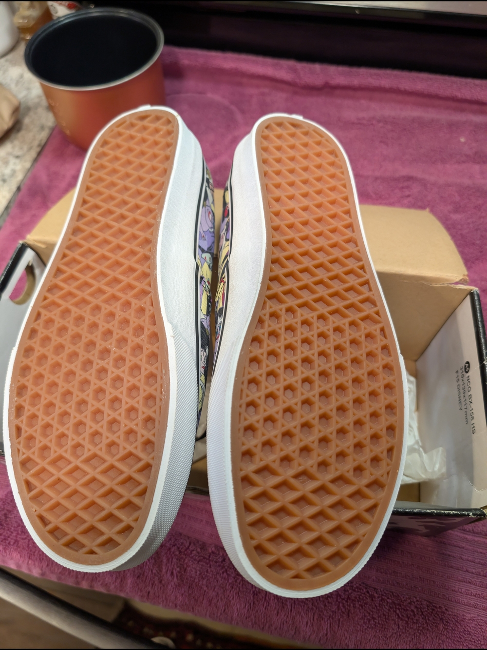 Vans x Disney Villains Canvas Sneakers - Purple Multi - Picture 2 of 6
